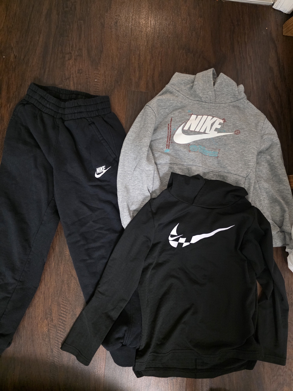 Nike Grey Hoodie, Black Sweatpants & Black Logo Top Set Lot Of 3 Size 6-7